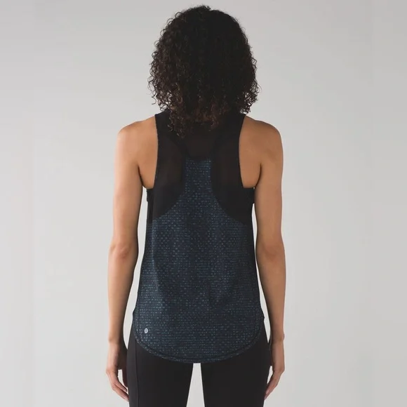 Lululemon Sculpt Tank II - Picture 2 of 7